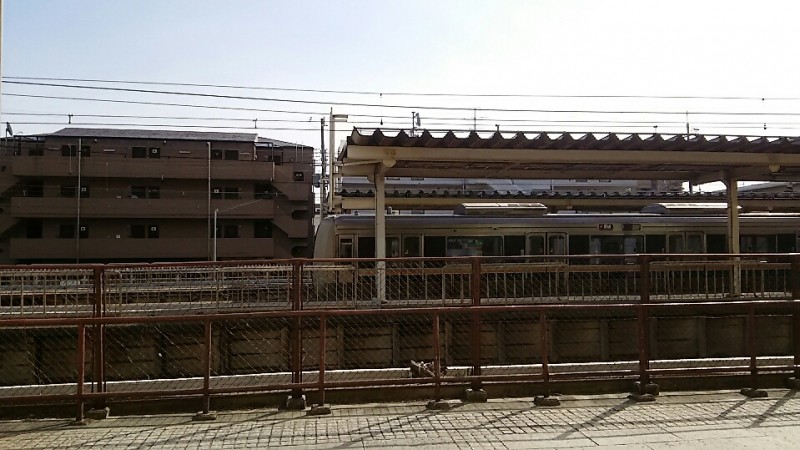 神戸本山整体院は摂津本山駅ホーム前です。